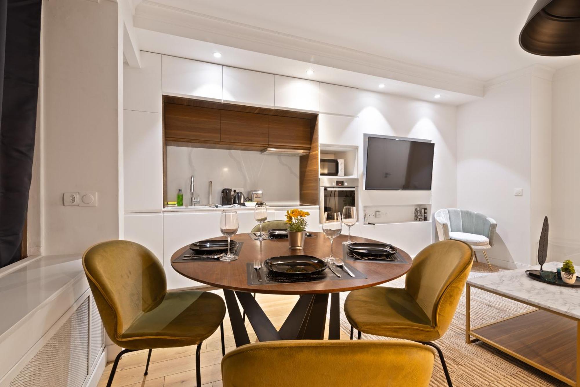 Appartement Quartier Arc De Triomphe 4 Free Netflix Paris Exterior photo